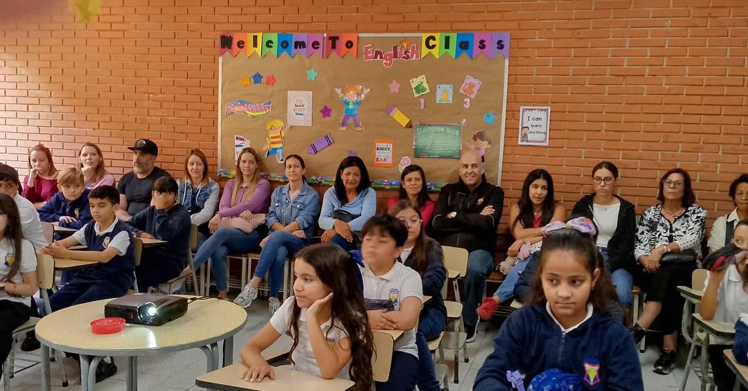 «Bienvenidos a la Clase Abierta de 4to grado A»